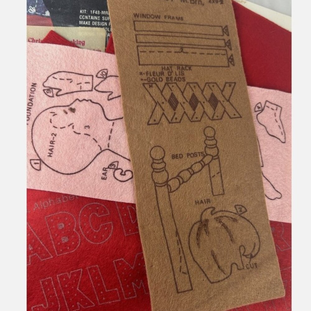 Vintage Edna Looney Felt Christmas Stocking Needleart Kit Praying Boy Open - Picture 4 of 7